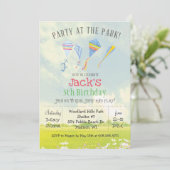 ELKE AGE Party op de Park Kite Verjaardagsuitnodig Kaart (Staand voorkant)