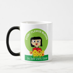 Elke bloem bloeit in haar eigen tijd magische mok