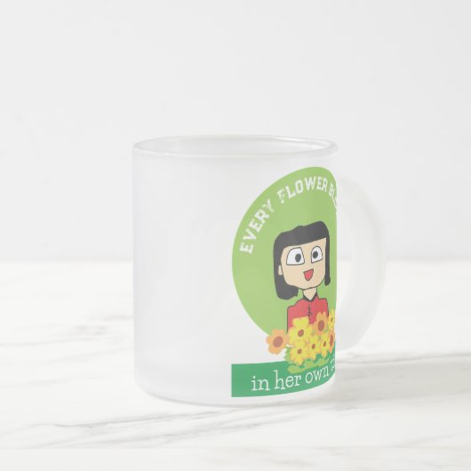 Elke bloem bloeit in haar eigen tijd matglas koffiemok (Voorkant rechts)