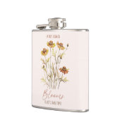 Elke bloem bloeit in zijn eigen tijd - rustieke bl heupfles (Links)