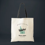 Elke Colour Idaho Map Wedding Welcome Bag, Tote Bag<br><div class="desc">Het weekend van de bruiloft heet cadeautas voor gasten uit de stad voor je bruiloft, met afbeelding van Idaho. U kunt de kleuren voor om het even welk deel van dit ontwerp uitgeven, evenals het hart naar de plaats van uw bruiloft verplaatsen. Om kleuren te veranderen, personaliseert de klik en...</div>