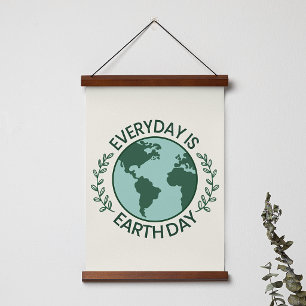 Elke Dag Is Dag Van De Aarde - Vintage Groene Aard Hangend Wandkleed