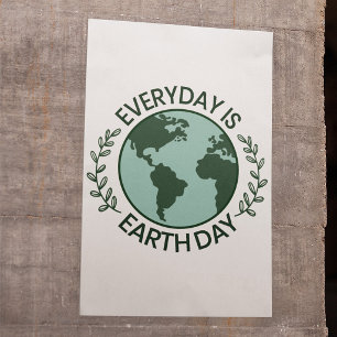 Elke Dag Is Dag Van De Aarde - Vintage Groene Aard Perfect Poster