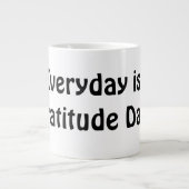 Elke dag is Dankbaarheidsdag Minimalistisch Motiva Grote Koffiekop (Voorkant)