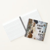 Elke dag is een cadeauprijsopgave voor gemengde me notitieboek (Binnen)
