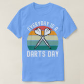 Elke dag is een dartsdag t-shirt (Design voorkant)