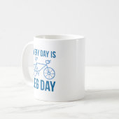 Elke dag is een poetdag koffiemok (Voorkant links)
