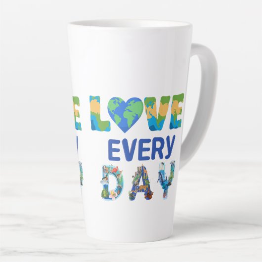 Elke dag liefde op aarde latte mok (Rechterhoek)