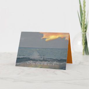 Elke dag op het strand storm wolken aan de horizon kaart