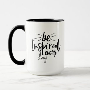 Elke dag wordt de Mok van de koffie-offerte geïnsp