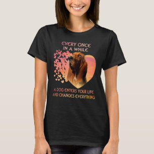 Elke keer in A terwijl een obligatiewoning u binne T-shirt
