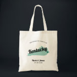 Elke Kleur Kentucky Map Wedding Welcome Bag, Tote Bag<br><div class="desc">Het weekend is een cadeautas voor gasten uit de stad voor je bruiloft, met afbeelding van Kentucky. U kunt de kleuren voor om het even welk deel van dit ontwerp uitgeven, evenals het hart naar de plaats van uw bruiloft verplaatsen. Om kleuren te veranderen, personaliseert de klik en dan "uitgeeft...</div>