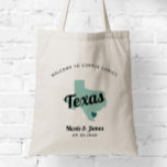 elke Kleur Texas Map Wedding Welcome Bag, Tote Bag<br><div class="desc">Het weekend van de bruiloft heet cadeautas voor gasten uit de stad voor je bruiloft, met afbeelding van Texas. U kunt de kleuren voor om het even welk deel van dit ontwerp uitgeven, evenals het hart naar de plaats van uw bruiloft verplaatsen. Om kleuren te veranderen, personaliseert de klik en...</div>