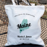 Elke Kleurkaart die de bruiloft heet, Tote Bag<br><div class="desc">Het weekend van de bruiloft heet cadeautas voor gasten uit de stad voor je bruiloft, met afbeelding van Maine. U kunt de kleuren voor om het even welk deel van dit ontwerp uitgeven, evenals het hart naar de plaats van uw bruiloft verplaatsen. Om kleuren te veranderen, personaliseert de klik en...</div>