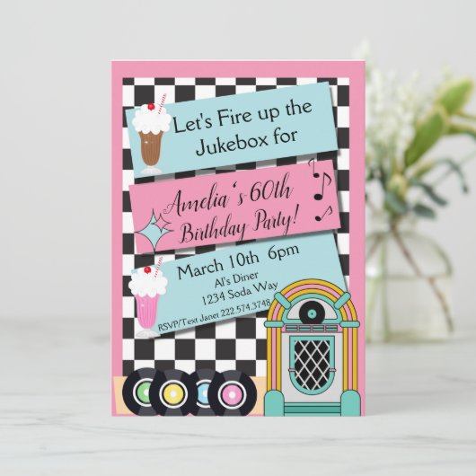 Elke leeftijd, 1950's Diner Birthday Uitnodiging (Staand voorkant)