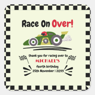 Elke leeftijd verjaardag klaar voor groene raceaut vierkante sticker