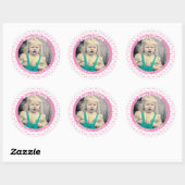 Elke pagina en foto: Birthday Number Pattern Roze Ronde Sticker (Vel)