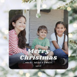 Elke tekst 2 foto eenvoudige witte retro typografi metalen ornament<br><div class="desc">Vier de eenvoudige geneugten van de feestdagen met een aangepaste 2 foto overlay vierkante metalen ornament. Afbeeldingen en alle tekst op deze sjabloon zijn gemakkelijk aan te passen en kunnen verschillend of hetzelfde zijn op de voor- en achterkant. Prettige feestdagen Het kan elke bewoording bevatten, zoals Vrolijk kerstfeest, Kerstmis, Beste...</div>