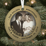 Elke tekst 2 Foto Golden 50th Wedding Jubileum Metalen Ornament<br><div class="desc">Viel een vrolijke gouden 50ste trouwdag met een aangepaste 2 foto "Gehuwd 50 jaar", zwart en gouden ronde kerstversiering. Alle tekst en afbeeldingen op deze sjabloon zijn eenvoudig te personaliseren en kunnen verschillend of het zelfde op voor en rug zijn. (AFBEELDING & TEKST ONTWERPTIPS: 1) Om de positie van de...</div>