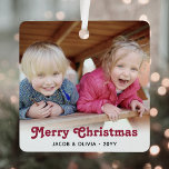 Elke tekst 2 foto rood retro typografie eenvoudig metalen ornament<br><div class="desc">Vier de eenvoudige geneugten van de feestdagen met een aangepaste 2 foto retro typografie vierkante metalen ornament. Afbeeldingen en alle tekst op deze sjabloon zijn gemakkelijk aan te passen en kunnen verschillend of hetzelfde zijn op de voor- en achterkant. Prettige feestdagen Het kan elke formulering bevatten, zoals Vrolijk kerstfeest, kinder,...</div>