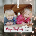 Elke tekst 2 foto trendy geborsteld rood script metalen ornament<br><div class="desc">Vier de eenvoudige geneugten van de feestdagen met een aangepaste 2 foto overlay vierkante metalen ornament. Afbeeldingen en alle tekst op deze sjabloon zijn gemakkelijk aan te passen en kunnen verschillend of hetzelfde zijn op de voor- en achterkant. Prettige feestdagen Het kan elke formulering bevatten, zoals Vrolijk kerstfeest, kinder, familienamen,...</div>