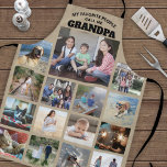 Elke tekstfamilie Foto collage opa Khaki Beige Schort<br><div class="desc">Viel de simpele vreugde van familie en kleinkinderen met een elegant aangepast fotocollage khaki en zwart schort. Afbeeldingen en alle tekst zijn eenvoudig aan te passen. Het citaat dat "Mijn favoriete Mensen noemen me Opa" kan gepersonaliseerd worden voor Papa, Pop-pop, Paw-paw, Grandad, Grampa, Big Dad, etc. (AFBEELDING PLACEMENT TIP: Een...</div>