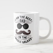 Elke vader verdient het de beste vader van de were grote koffiekop (Rechts)