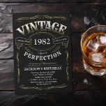 Elke Vintage van de Leeftijd Whiskey Thmed Birthda Kaart<br><div class="desc">Geïnspireerd door het klassieke whiskylabel is deze zwarte en gouden leuke vintage van de leeftijd tot perfectie voor volwassenen met een verjaardagsuitnodiging geweldig voor 30e, 40e, 50e, 60e, 70e, 80e, 90e of een andere dag met een verjaardagsfeestje, een verrassingsfeest of een andere gelegenheid! Pas het aan met je eigen tekst...</div>