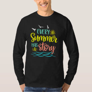 Elke zomer heeft een artikelstrand t-shirt