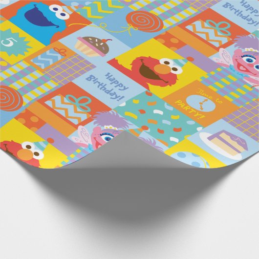 Elmo, Abby en Cookie Monster Birthday Pattern Cadeaupapier (Hoek)
