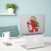 Elmo Woodland Hike Sticker (Laptop op bureau)