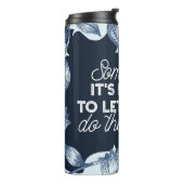 Eloquent Silence Quote Art voor Serene Decor Thermosbeker (Gedraaid links)