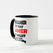 Embalmer van Day Gamer by Night Mok (Voorkant links)