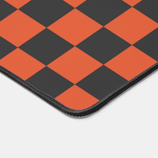 Ember and ash checkerboard pattern bureaumat (Hoek)