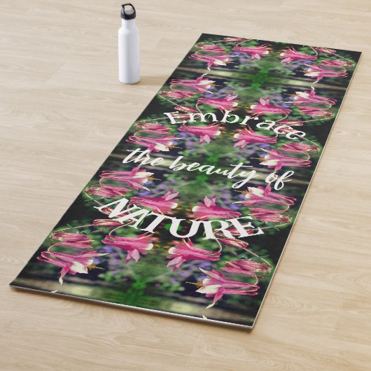 Embrace Natuur Columbine Flowers Inspirerend Yogamat (In situ)