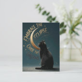 "Embrace the Eclipse" Celestial Cat Illustration Feestdagenkaart (Staand voorkant)