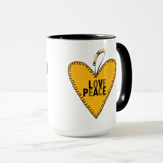 Embrodering Liefde & Vrede ・ Geel ・ Mok (Voorkant rechts)