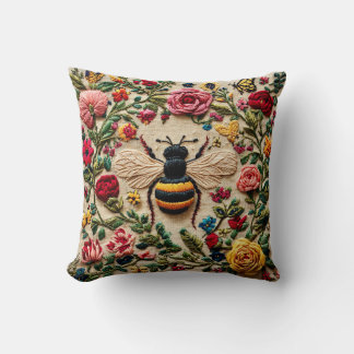 Embroidered Bee Kussen