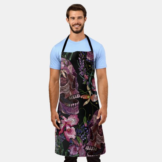 Embroiderige menselijke schedel en roze orchidee b schort (Gedragen)