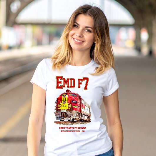 EMD F7 Santa Fe Warbonnet Diesel Locomotive. T-shirt