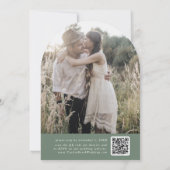 EMELIA QR Code Foto Boog Woodland Green Wedding Kaart (Achterkant)