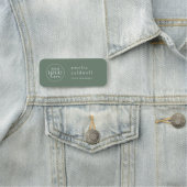 EMELIA Sage Green Company Logo Medewerker Magnetis Naamplaatje (In situ)