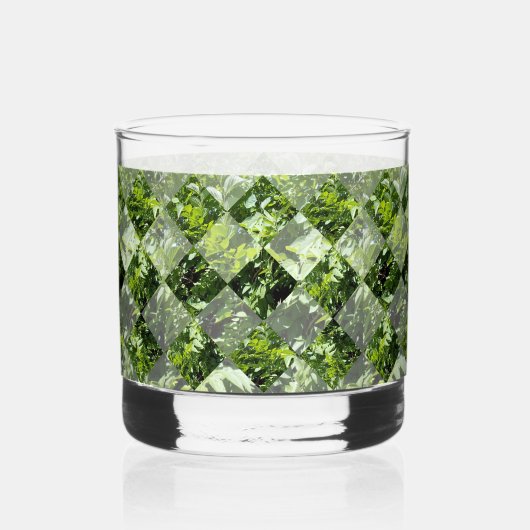 Emerald Elegance: groene bladeren in diamantvorm, Whisky Glas (Voorkant)