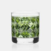 Emerald Elegance: groene bladeren in diamantvorm, Whisky Glas (Links)