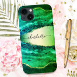 Emerald green agate marble name script Case-Mate iPhone 14 hoesje<br><div class="desc">Emerald green agate,  marmer stone print als achtergrond Personaliseer en voeg jouw naam toe. De naam wordt geschreven met een modern handgeschreven stijlmanuscript met letters.</div>