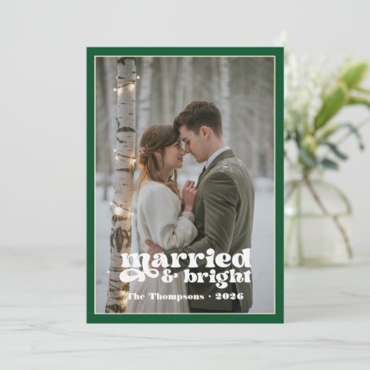 Emerald Green & Champagne Passen getrouwd Kerst Feestdagenkaart (Staand voorkant)