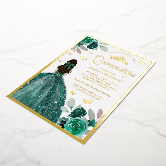 Emerald Green Dress Butterfly Quinceanera Gold Folie Uitnodiging (Gedraaid)