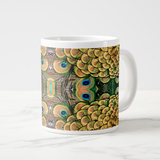 Emerald Green en Gold Peacock Feathers Grote Koffiekop (Voorkant rechts)