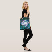 Emerald Green en Paarse gekleurde melkweg Tote Bag (Op model)