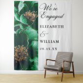 Emerald Green Floral Engagement Party Achtergrond Wandkleed (In situ)